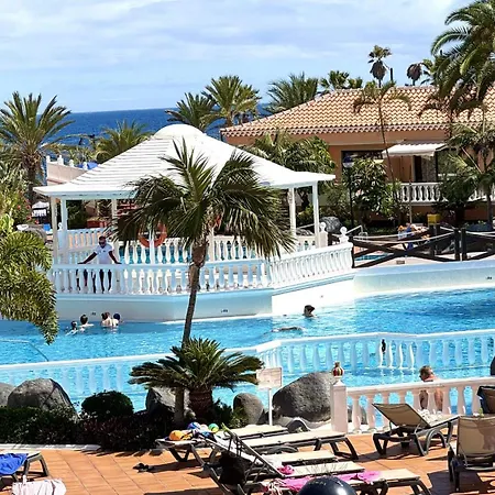 Royal Garden Sea Views By Deihu Experiences Lejlighed *